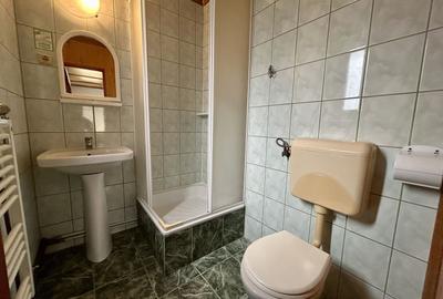 Casă individuală cu 21 camere cu Canalizare în Central - 19