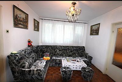 Apartament cu 3 camere semidecomandat în Mazepa 1 - 3
