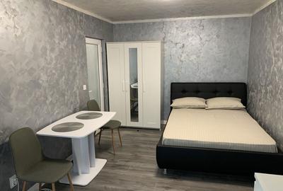 Garsonieră decomandată în Central - 1