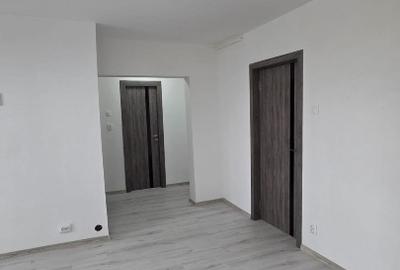 Apartament cu 2 camere semidecomandat în Tineretului - 12