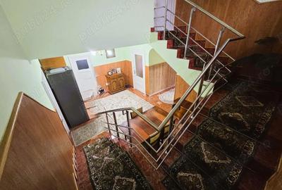 Casă cu 6 camere în Central - 8