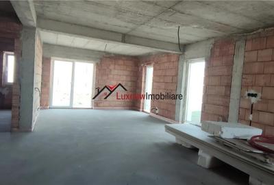 Unitate duplex semifinisata 120 mp pe teren de 500 mp. Zona Corusu. - 2