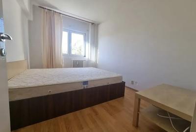 Apartament 3 camere  bd.Obregia-Sanitare si Electrice schimbate Apartament 3 camere  bd.Obregia-Sanitare si Electrice schimbate - 6