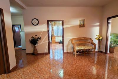 Casă individuală cu 5 camere cu Canalizare în Prelungirea Ghencea - 16