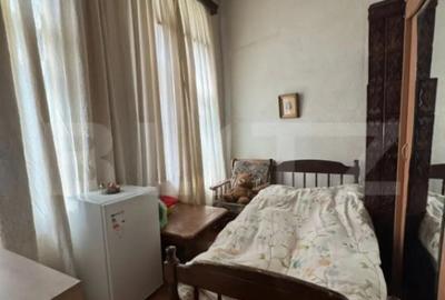 Casă cu 3 camere cu Canalizare în Parcul Carol - 13