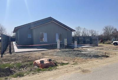 Casă cu 3 camere în Central - 6