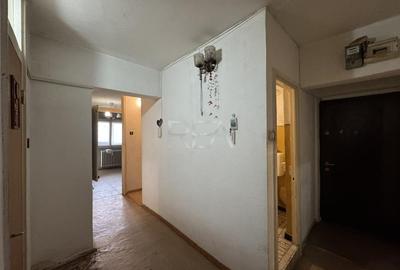 Apartament cu 4 camere decomandat în Turda - 8