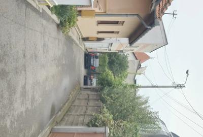 Casă cu 4 camere cu Teren 232 Mp în Central - 3