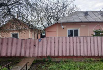 Casă cu 4 camere în Albina - 1
