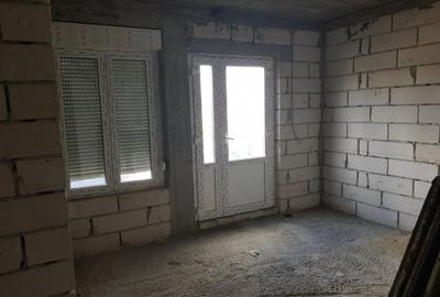 Casă cu 5 camere cu Teren 1500 Mp în Sâmbăteni - 3