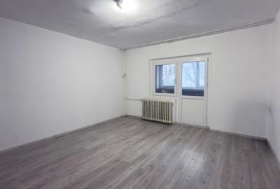 Garsonieră decomandată în Unirii - 1