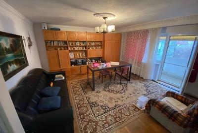 Apartament cu 4 camere, mobilat în Central - 1