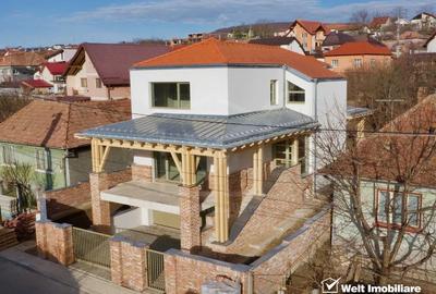 Casa premium, Dambul Rotund, vedere peste oras - 2