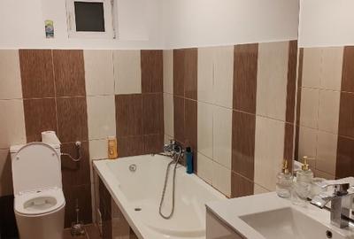 Apartament 2 camere - de inchiriat pe termen lung, toata perioada anului - 6
