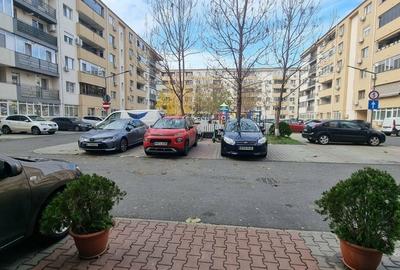 Apartament cu 2 camere semidecomandat în Apărătorii Patriei