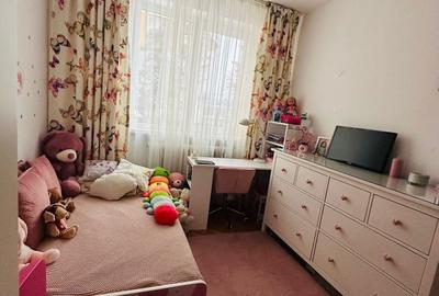 Apartament cu 4 camere decomandat în Central - 1