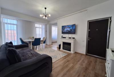 Apartament cu 3 camere semidecomandat, mobilat în Florești