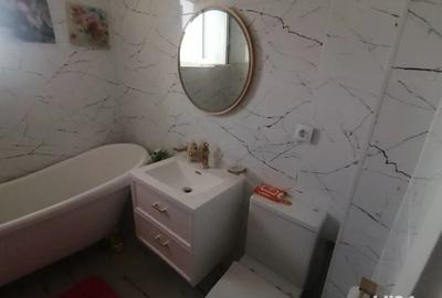 Inchiriez apart cu living ?i doua dormitoare - 1