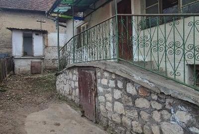 Casă individuală cu 2 camere cu Teren 168 Mp în Central - 1