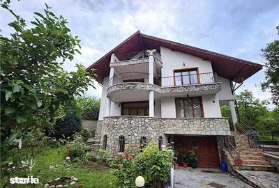 Casă cu 7 camere cu Teren 3500 Mp în Drăgănești - 4