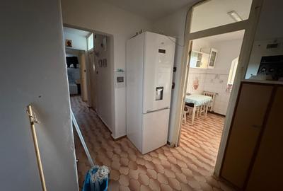 Apartament cu 3 camere decomandat în Enachiță Văcărescu - 2