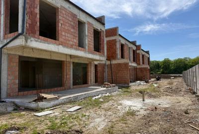Casă cu 6 camere cu Teren 385 Mp în Tunari - 15