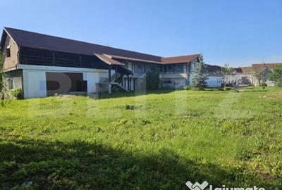 Casă cu 7 camere cu Teren 2828 Mp în Central - 14