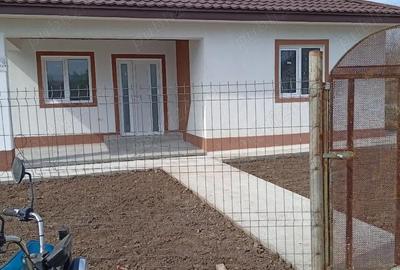 Casă cu 3 camere cu Teren 500 Mp în Pecineaga - 8