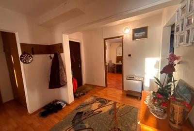Apartament cu 4 camere decomandat, mobilat în Calea Moldovei - 11