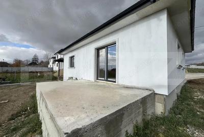 Casa parter, 81 mp utili, terasa + carport, zona Plopeni - 3