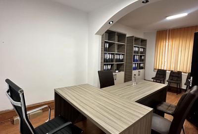 Spațiu comercial, de 35 mp, în Depozitelor - 1