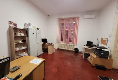 ? Casă de vânzare – Zona Bălcescu - 3