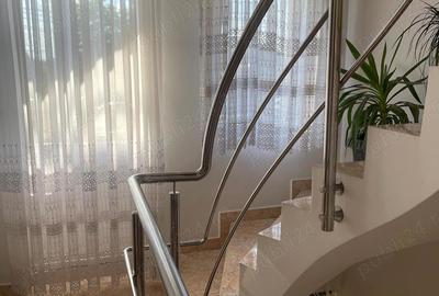 Casă cu 4 camere în Otopeni - 1