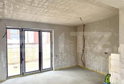 Casă individuală cu 4 camere cu Canalizare în Exterior Est - 6