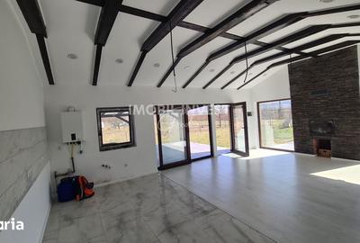 Casă cu 3 camere cu Teren 500 Mp în Central - 4