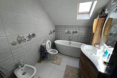 Casă cu Teren 500 Mp în Central - 1