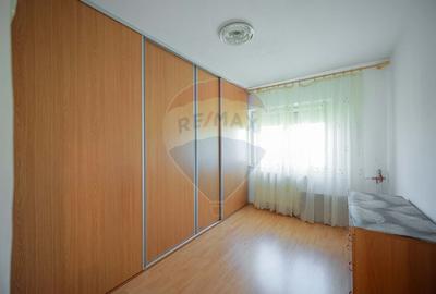 Apartament cu 3 camere decomandat, mobilat în Dacia - 10