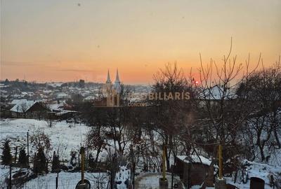 Casă cu Teren 758 Mp în Central