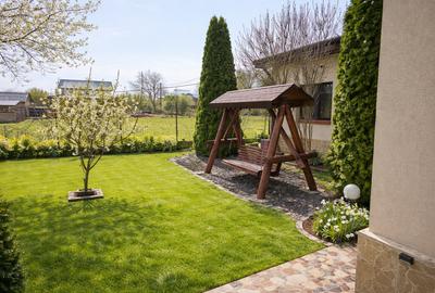 Casă individuală cu 6 camere cu Canalizare în Poiana - 2