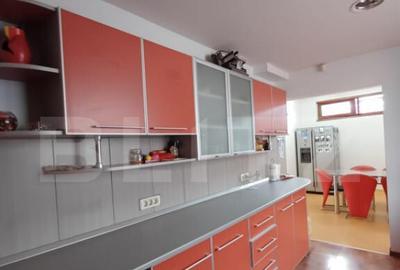 Exclusivitate! Vila individuala 6 camere, teren 760 mp, in T - 26
