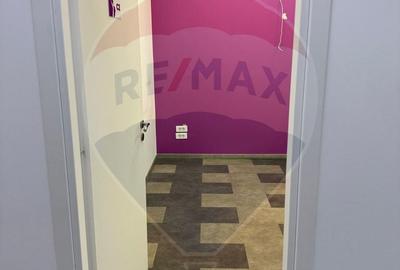 Spațiu comercial, de 92.2 mp, în Central - 8