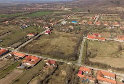 Casă individuală cu 8 camere cu Canalizare în Maciova - 11