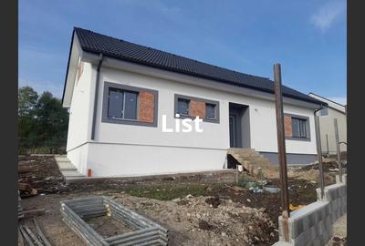 Casă cu priveliste superbă, Mera Nouă - 2