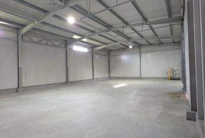 Spațiu comercial, de 550 mp, în Central - 7