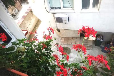 Apartament cu 3 camere semidecomandat în Central - 10