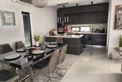 Duplex cu 5 camere cu Canalizare în Dumbrăvița - 4