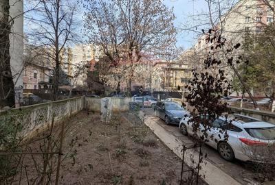 Casă cu 11 camere cu Teren 330 Mp în Iancului - 57