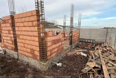 Casă cu 4 camere cu Teren 20 Mp în Pantelimon - 3