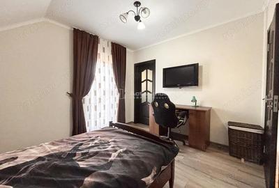 Casă cu 2 camere cu Teren 300 Mp în Sânmartin - 3