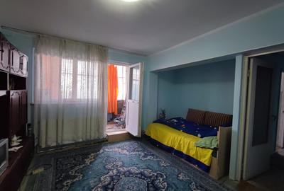 Apartament cu 2 camere decomandat în Micro 20 - 3